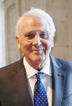 Dr. Erwin Stolpe Dr. Erwin Stolpe